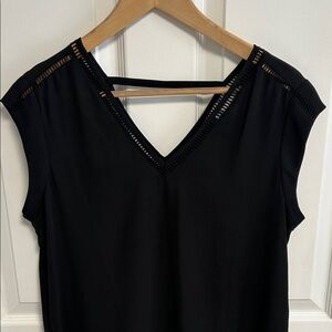 DR2 Black V-Neck Blouse with Sheer Detailing - M